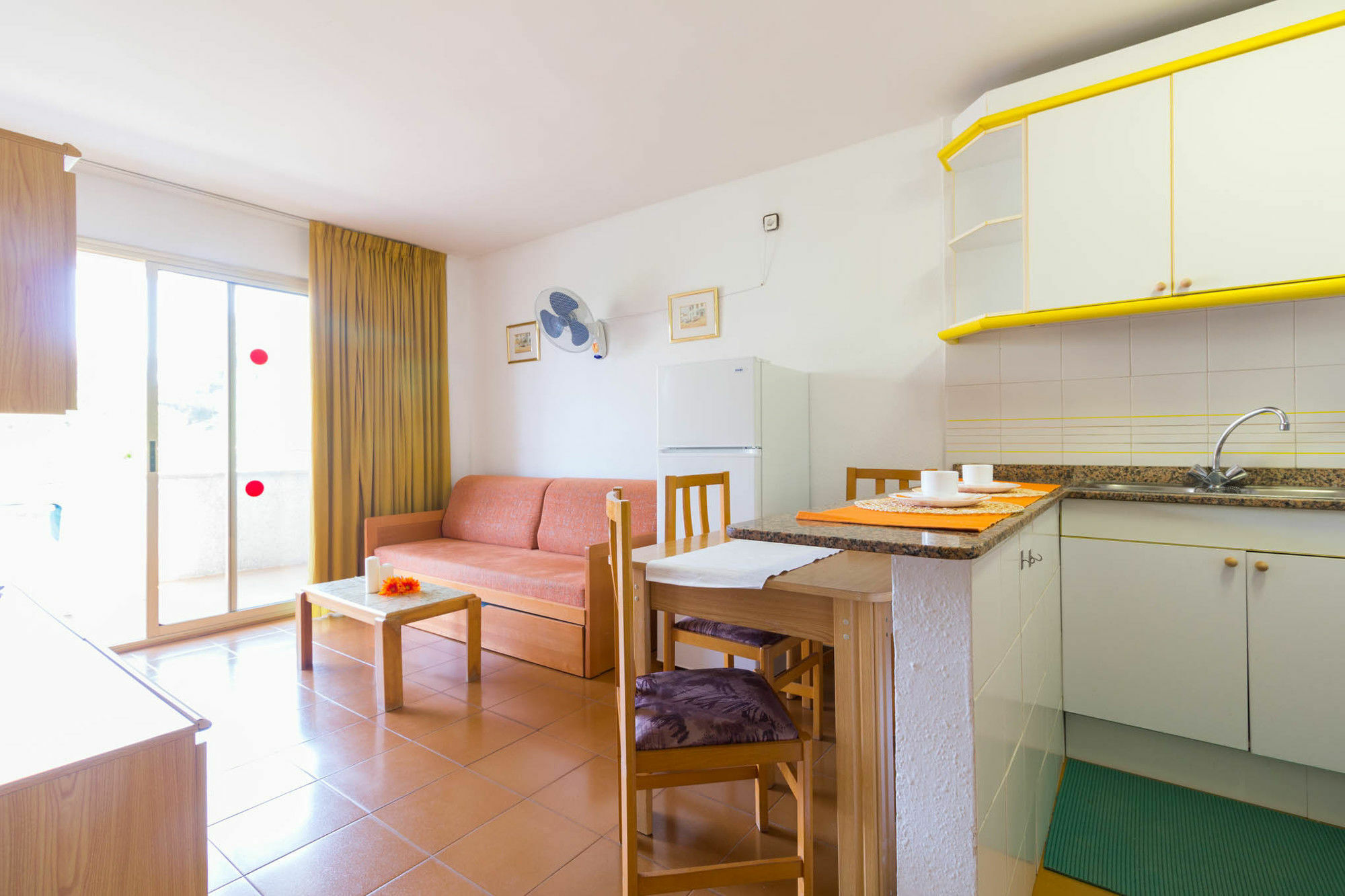 סאלו Costa Daurada Apartaments - Marathon I מראה חיצוני תמונה